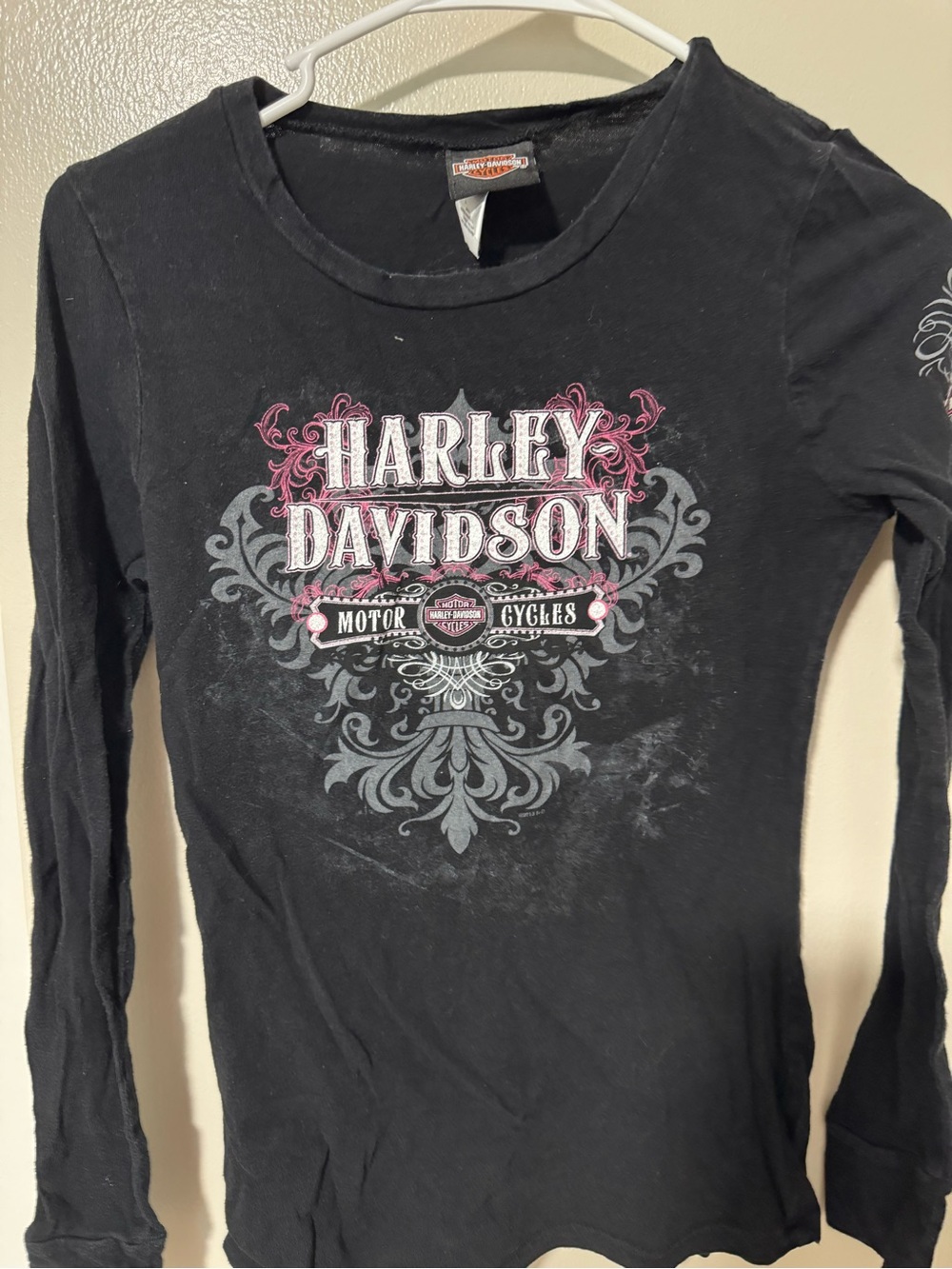 Harley-Davidson Black Long-Sleeve Tee with Pink & Gray Graphic- Size XS